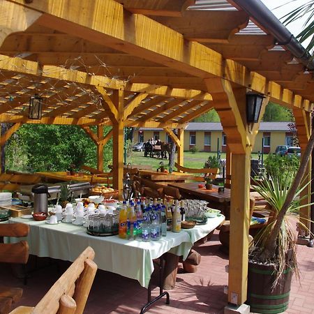 Hostel Waldhaus Am Ferienpark Mirow -Zimmer Du Wc Eksteriør billede