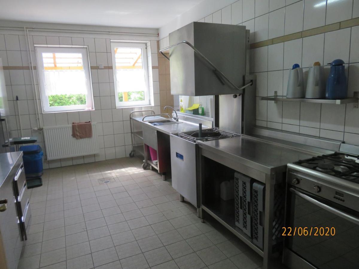Hostel Waldhaus Am Ferienpark Mirow -Zimmer Du Wc Eksteriør billede